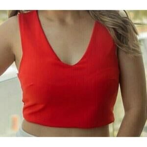 V-Neck Red Holiday Crop Top Shirt Vest Fashion Boho Sexy EUC Sleeveless Size M